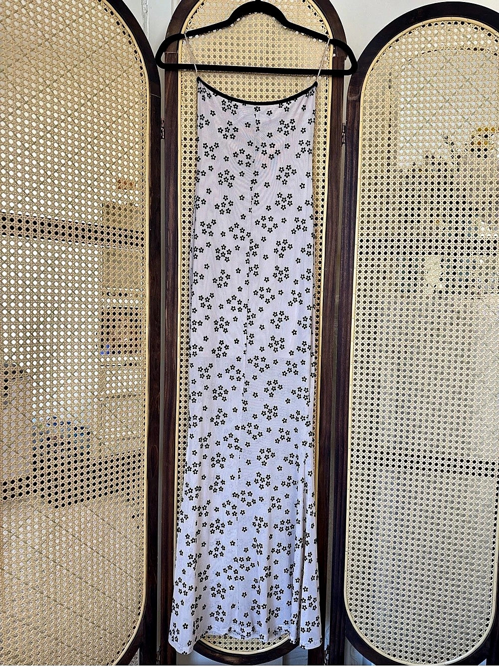 Lioness Floral Maxi Dress in Tan & Black Size XS Like New